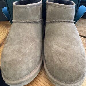 EMU Australia - Stinger Micro Womens Boot Size 9  - color coriander